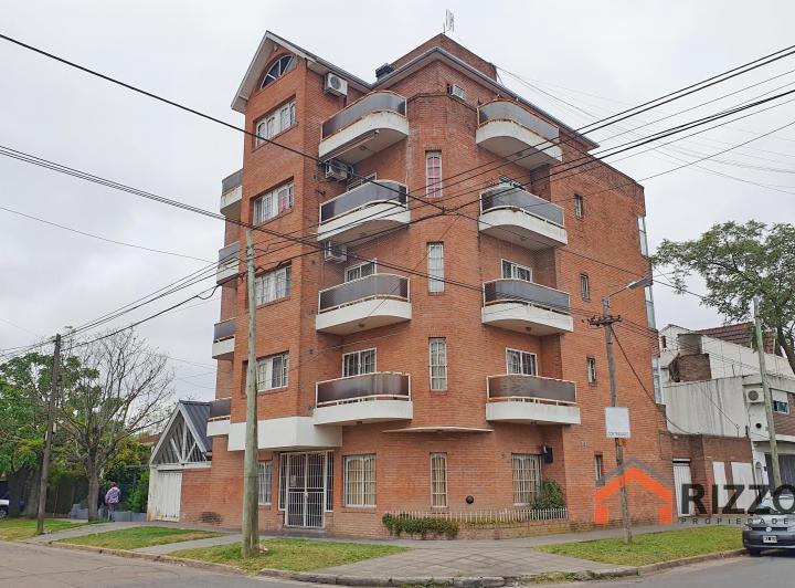 Departamento · 64m² · 3 Ambientes · 2 Cocheras