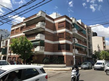 Departamento de 4 ambientes, La Matanza · Semipiso 4 Ambientes Céntrico C/cochera Doble