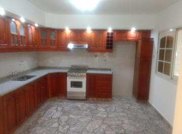 Departamento de 2 ambientes, La Matanza · PH con Entrada Independiente y Cochera