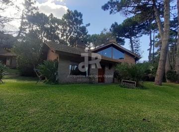 Casa · 200m² · 5 Ambientes · 1 Cochera · Codigo 609 - Pinamar - Casa en Venta