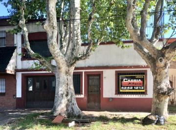 Casa · 115m² · 3 Ambientes · 1 Cochera · Casa - Banfield Oeste