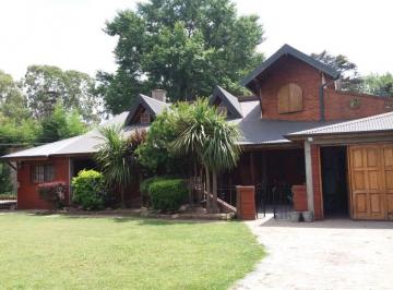 Quinta vacacional de 4 ambientes, San Vicente · San Vicente - Chalet con Pileta