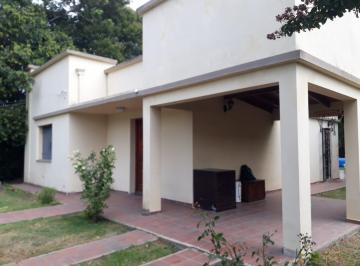 Casa de 4 ambientes, La Plata · Casa en Venta en Villa Elisa, 50% en Efectivo Resto Financiado.