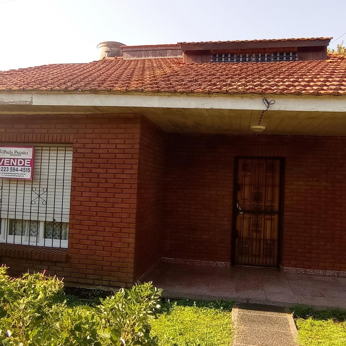 Casa 3 dorm, 138m² con garage en Los Pinares — Apto crédito