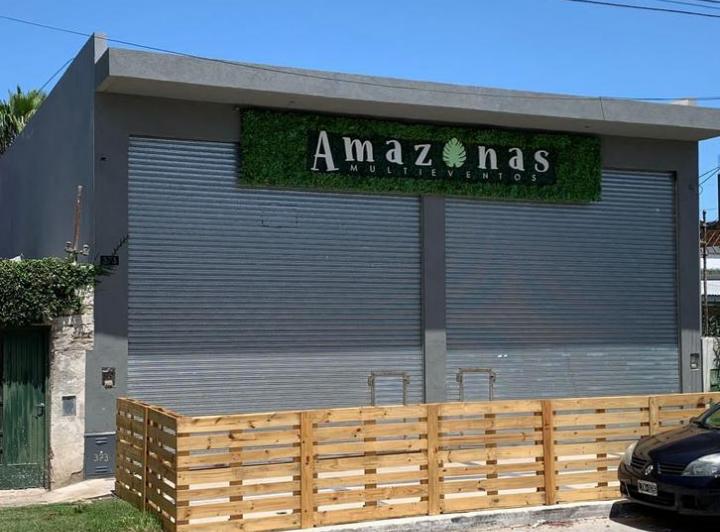 Local comercial · 248m²