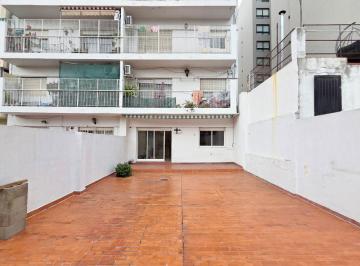Departamento de 3 ambientes, Caballito · Depto. 3 Amb C/patio Enorme! Caballito Norte