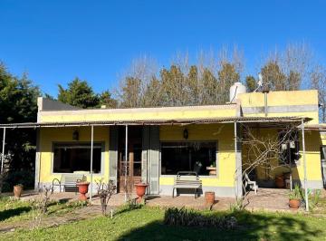 Casa de 5 ambientes, Chacabuco · Chacra en Rawson Increible