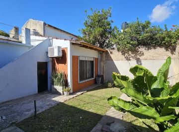 Casa · 170m² · 4 Ambientes · 1 Cochera · Casa de 4 Ambientes con Cochera