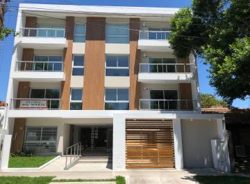 Departamento · 76m² · 3 Ambientes · 1 Cochera · Adrogue Excelente Ubicación Depto 3 Amb C/cochera en Venta