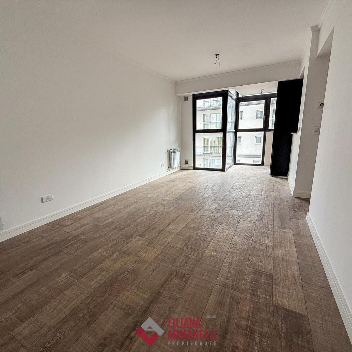 3 Ambientes a Estrenar. Guemes. Amplio living comedor.