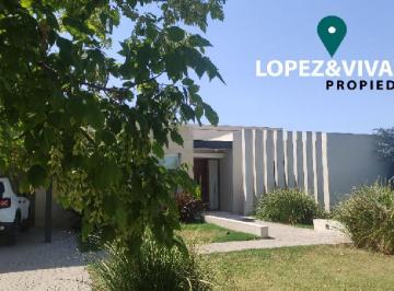Casa de 5 ambientes, Pilar · Moderna Casa en Estancias del Pilar - Champagnat