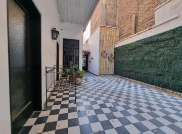Casa de 6 ambientes, Ciudad de Mendoza · Espectacular Casona a Mtrs de Peatonal Sarmiento