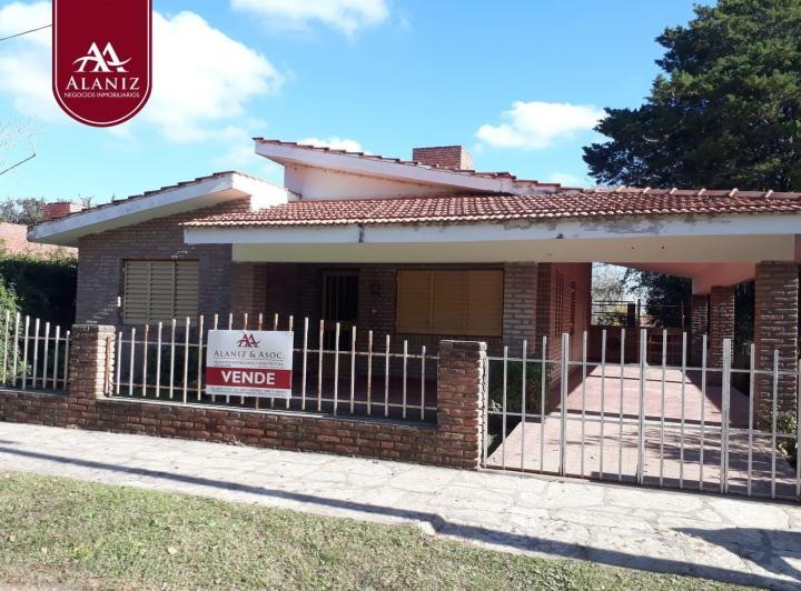 Casa · 179m² · 4 Ambientes · 2 Cocheras
