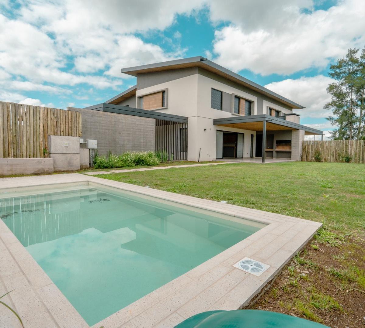 Casas Del Bosque 1