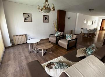 Departamento de 7 ambientes, Córdoba · Piso Amoblado en Chacabuco 3 Dorm.