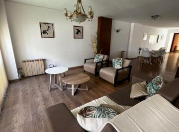 Departamento de 7 ambientes, Córdoba · Piso en Chacabuco Para Alquilar