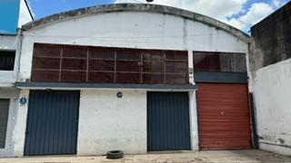 Bodega-Galpón , Córdoba · Galpon: 360 m² Juan B. Justo 4400 con Local y Oficina