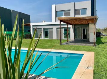Casa · 175m² · 4 Ambientes · 4 Cocheras · Oportunidad! Escobar - Acacias - Puertos - Diseño