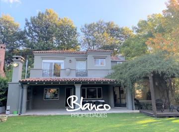 Casa · 360m² · 5 Ambientes · 4 Cocheras · Casa en Venta en Los Laureles - Garín - con Pileta