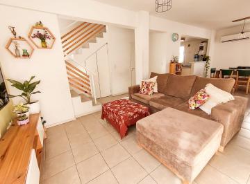 Departamento · 80m² · 3 Ambientes · 1 Cochera · Departamento Venta Castelar Sur