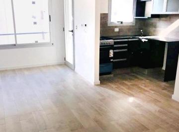 Departamento de 2 ambientes, Villa Crespo · Hermoso Semipiso 2amb 43 m² Bcon Bño + Toil V. Crespo/pque Centen