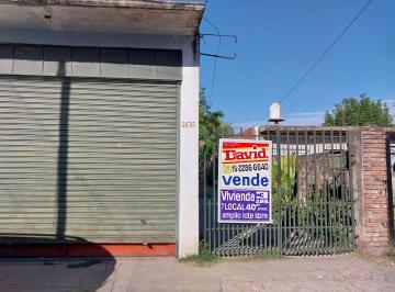 Casa de 3 ambientes, La Matanza · Vivienda 3 Amb. C/ 2 Locales Al Frente