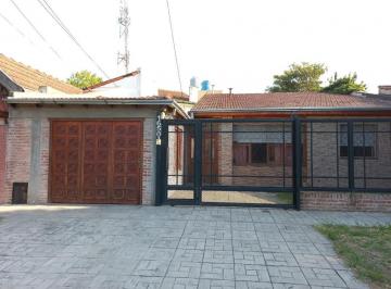 Casa de 3 ambientes, Almirante Brown · Casa en Venta