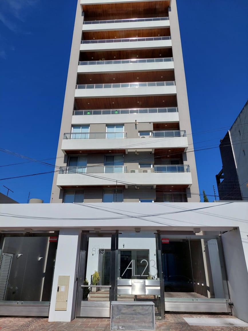 Lavalle 879
