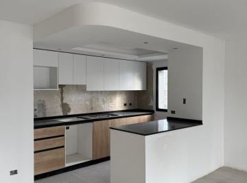 PH · 75m² · 3 Ambientes · PH en Pichincha