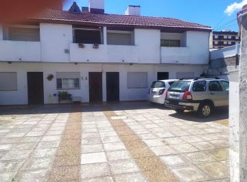 Casa · 90m² · 4 Ambientes · Triplex Mar de Ajo Norte