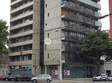 Local comercial · 227m² · Local Comercial 227 m² - Av Francia 800 - Centro Rosario | Venta