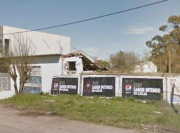 Casa · 1000m² · 10 Dormitorios · 10 Cocheras · Block Lote + Local + Casa + Galpon