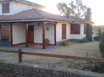 Casa · 200m² · 5 Ambientes · 1 Cochera · Casa Parque Siquiman 3 Dorm.