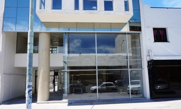 Local comercial · 300m²