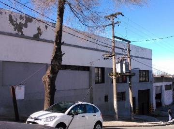 Bodega-Galpón · 2500m² · Planta Frigorífica en Zona Puerto.