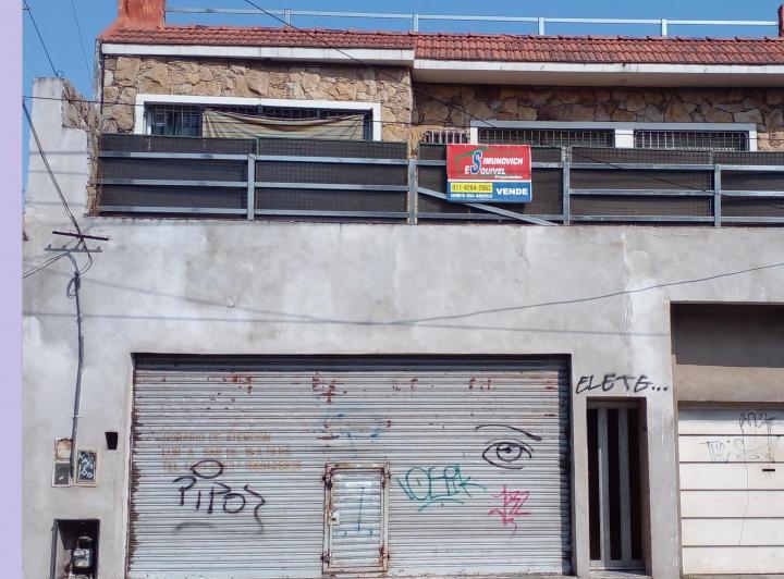 Casa · 1m² · 2 Dormitorios · 1 Cochera