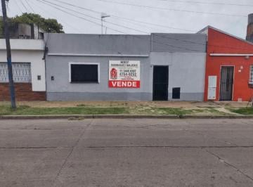 CASA 3 AMB CON FONDO · Casa 3 Amb con Fondo