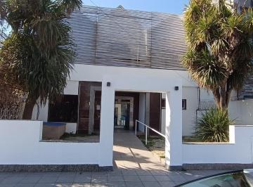Local comercial · 490m² · Venta de Local en Av Constitución Retasado