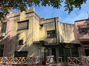 Casa 210m² Venta · Renan y Eva Peron: Casa 6 Ambientes Ideal 2 Familias o Taller