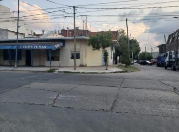 Local comercial de 4 ambientes, Tres de Febrero · Venta Local y 3 Departamentos Sobre Av - Pablo Podesta