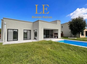 Casa · 220m² · 5 Ambientes · 4 Cocheras · Venta Casa San Sebastián Área 2