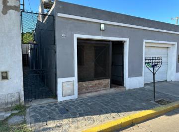 Casa de 4 ambientes, Lomas de Zamora · Casa con Parque y Cochera Liniers 1200