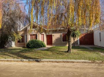 Casa de 3 ambientes, Villa Nueva · Venta / Casa en Bº Portal de La Costa (2 Dorm – Calle Moradillo 240)