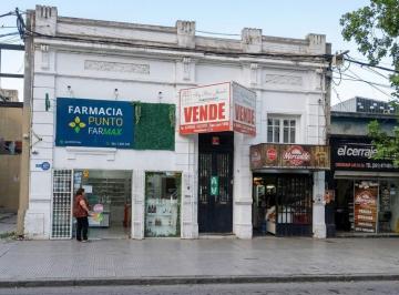 Casa · 280m² · 4 Ambientes · Venta Casa Av Sarmiento 700 - Casa de 3 Dorm. + 2 Loc