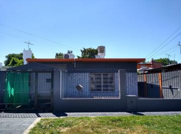 Casa · 95m² · 2 Dormitorios · Casa Americana Totalmente Reciclada en Venta. Ituzaingo Norte