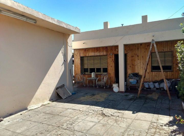 Casa · 140m² · 2 Dormitorios · 1 Cochera