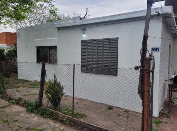 Casa · 70m² · 3 Dormitorios · 2 Cocheras · Chalet en Venta Ituzaingo Norte