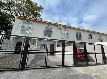 PH · 98m² · 4 Ambientes · 1 Cochera · Triplex en Alquiler en José C. Paz. Céntrico