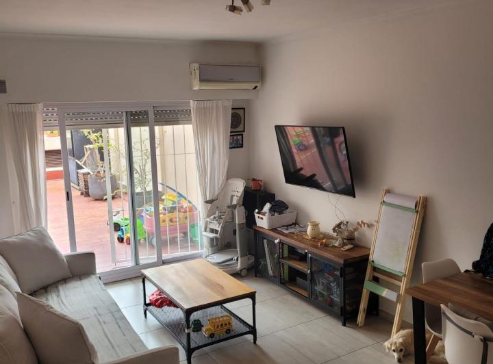 Departamento 4 Ambientes con Cochera y Patio en Floresta Disponible Desde Junio