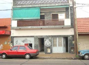 Casa · 280m² · 3 Ambientes · 1 Cochera · Casa en Venta Av Belgrano 5600 Wilde